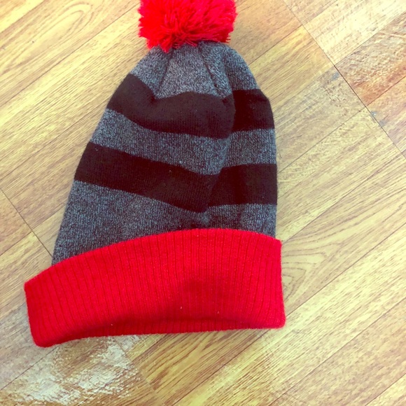 Stylish Red and Black Beanie - Picture 2 of 3